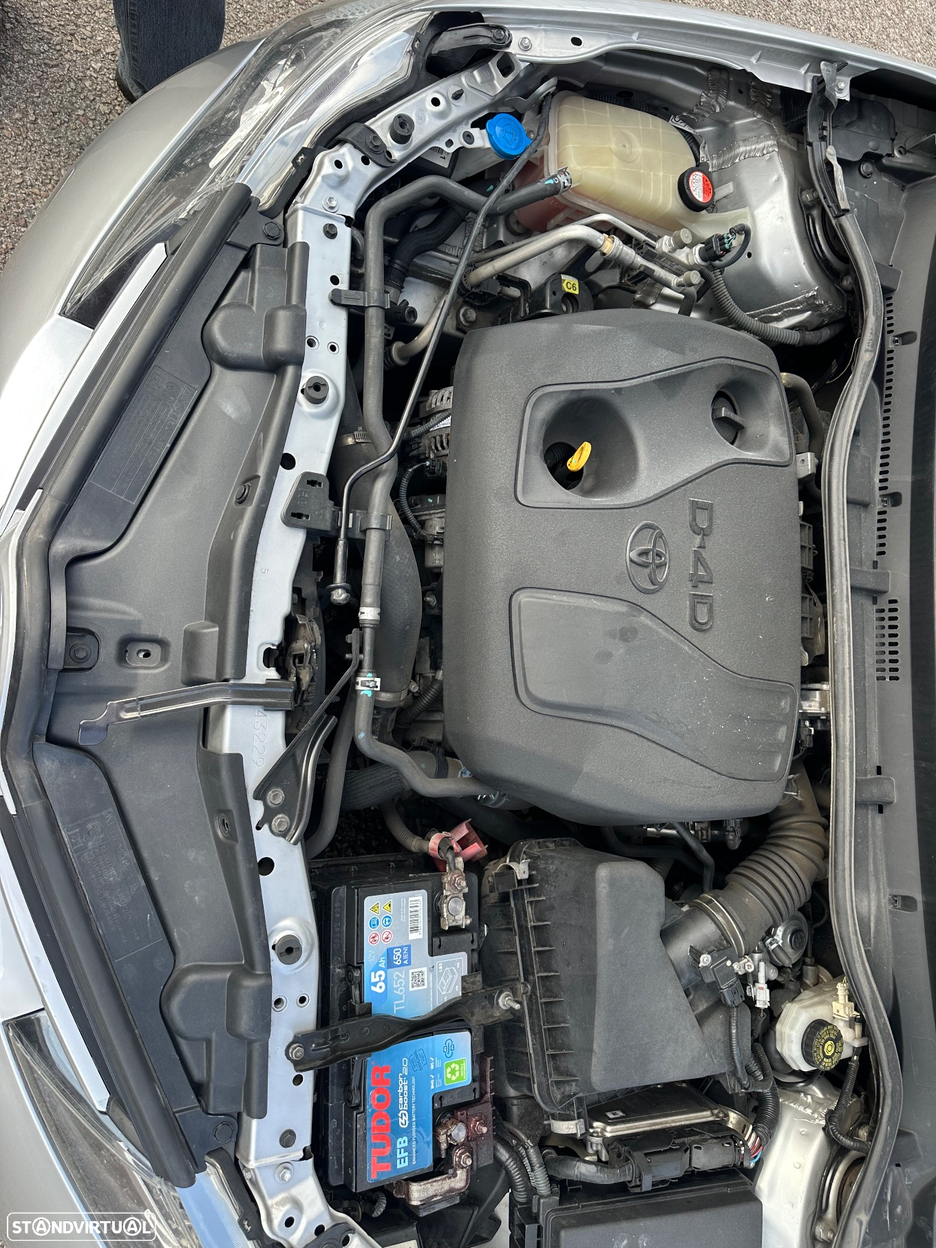 Toyota Auris Touring Sports 1.4 D-4D Com+P.Sport - 18