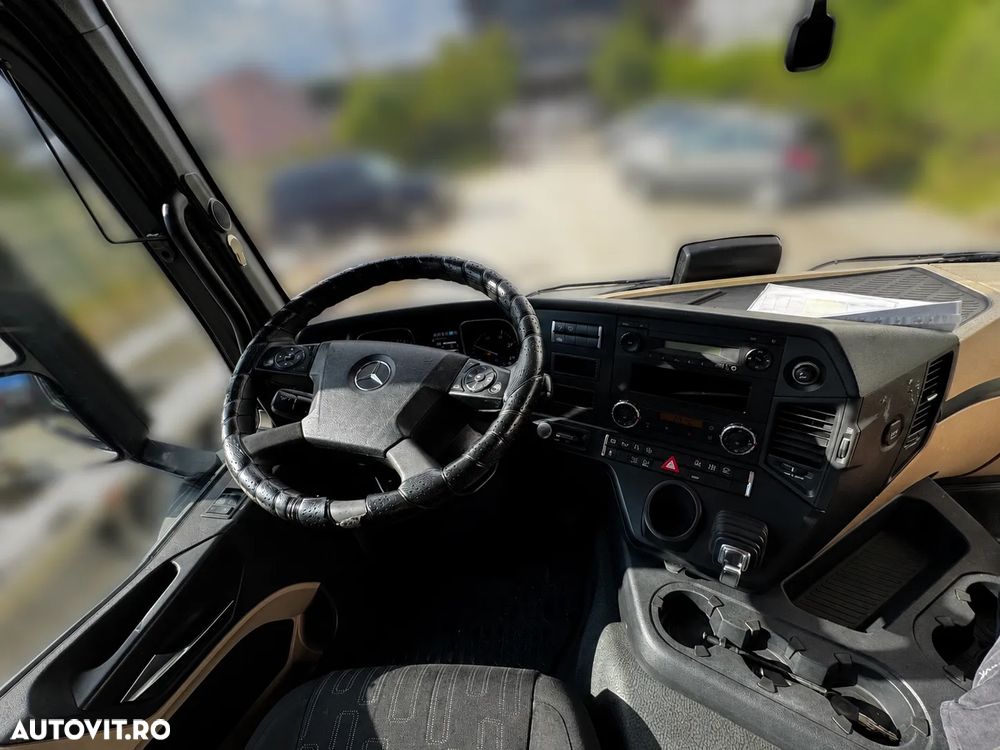 Mercedes-Benz Actros - 7