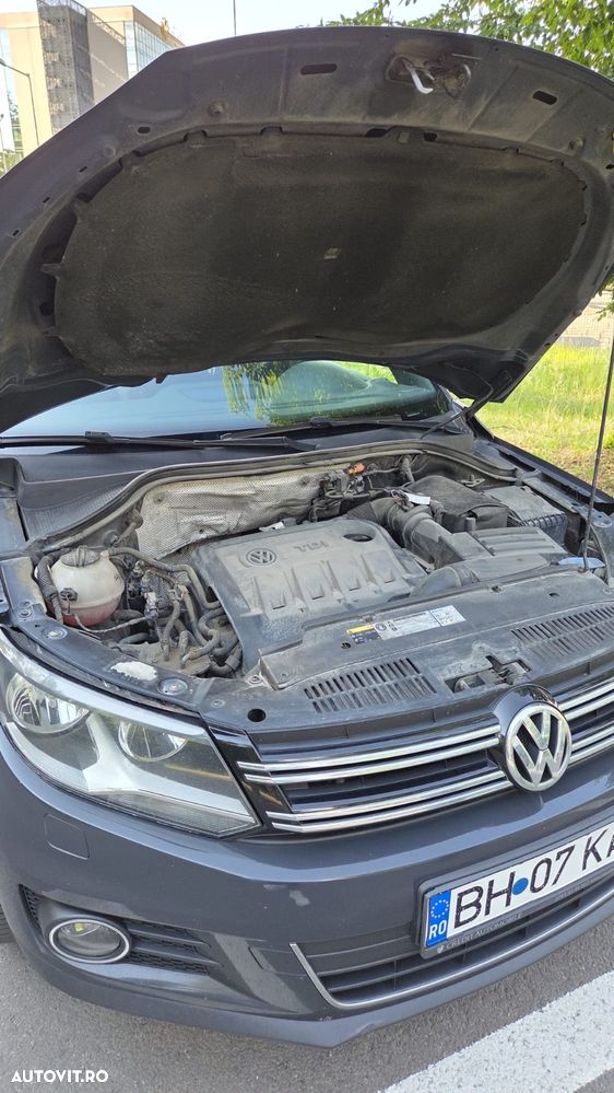 Volkswagen Tiguan 2.0 TDI 4Motion DSG Sport & Style - 9