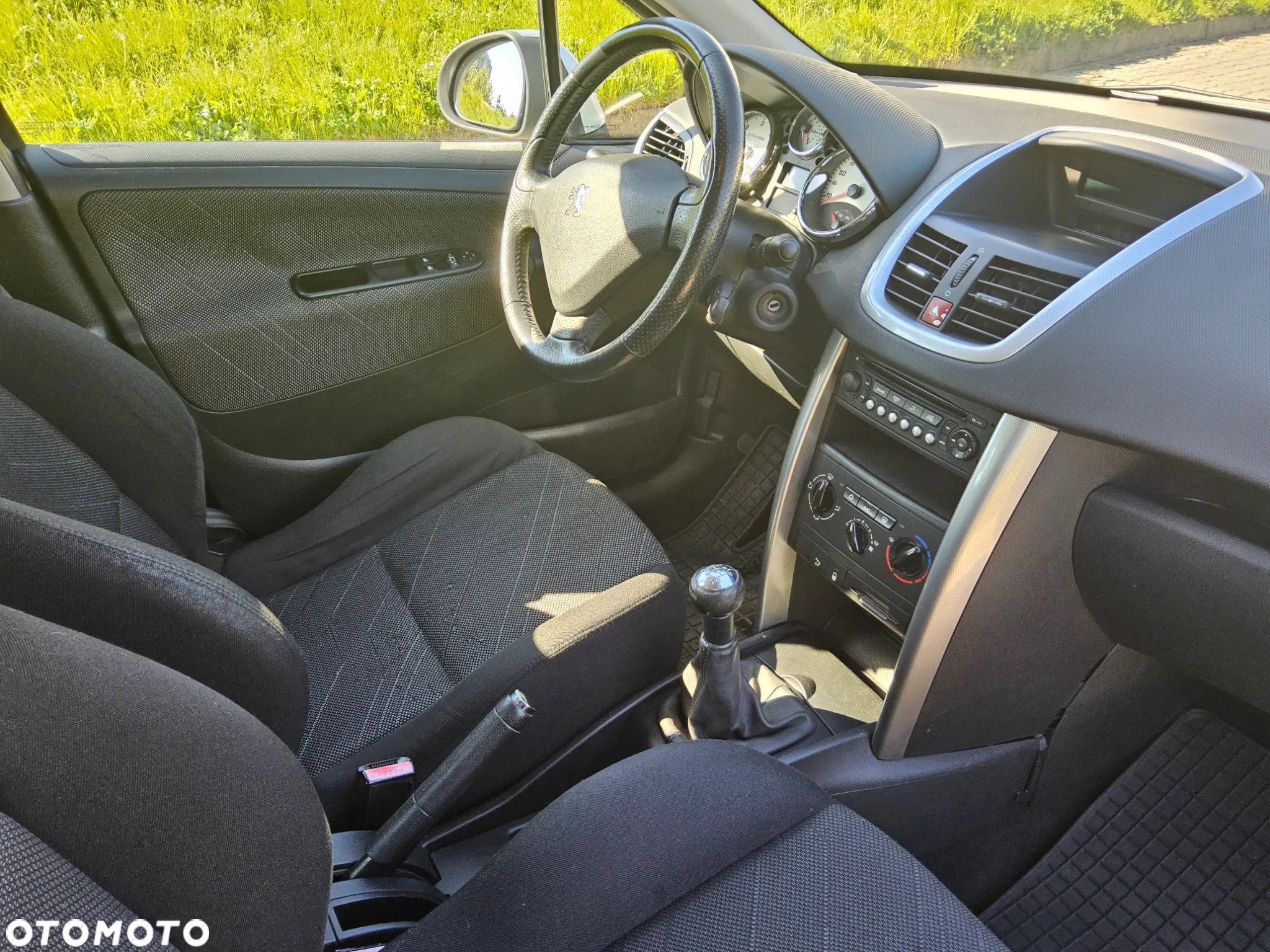 Peugeot 207 1.6 HDi Trendy - 8