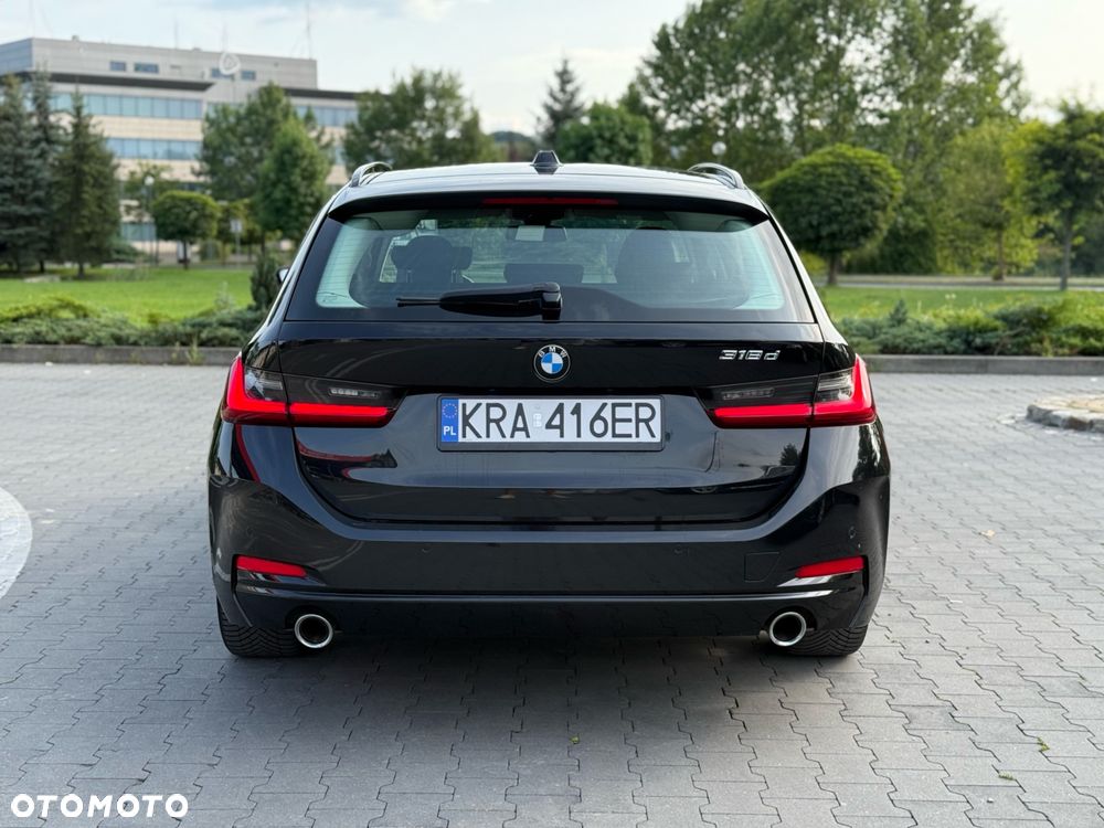 BMW Seria 3 318d Touring - 8