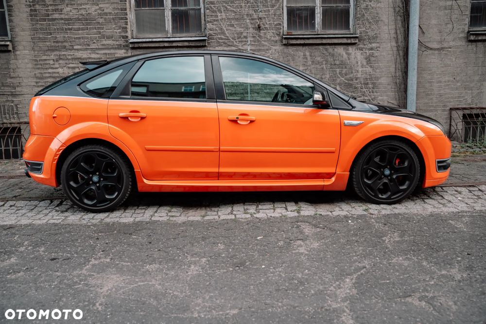 Ford Focus 2006 photo 2