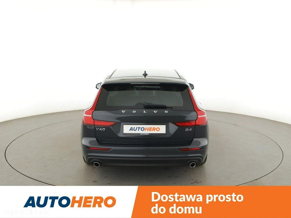 Volvo V60 D4 Momentum - 6