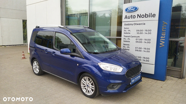 Ford Tourneo Courier 1.5 TDCi Titanium