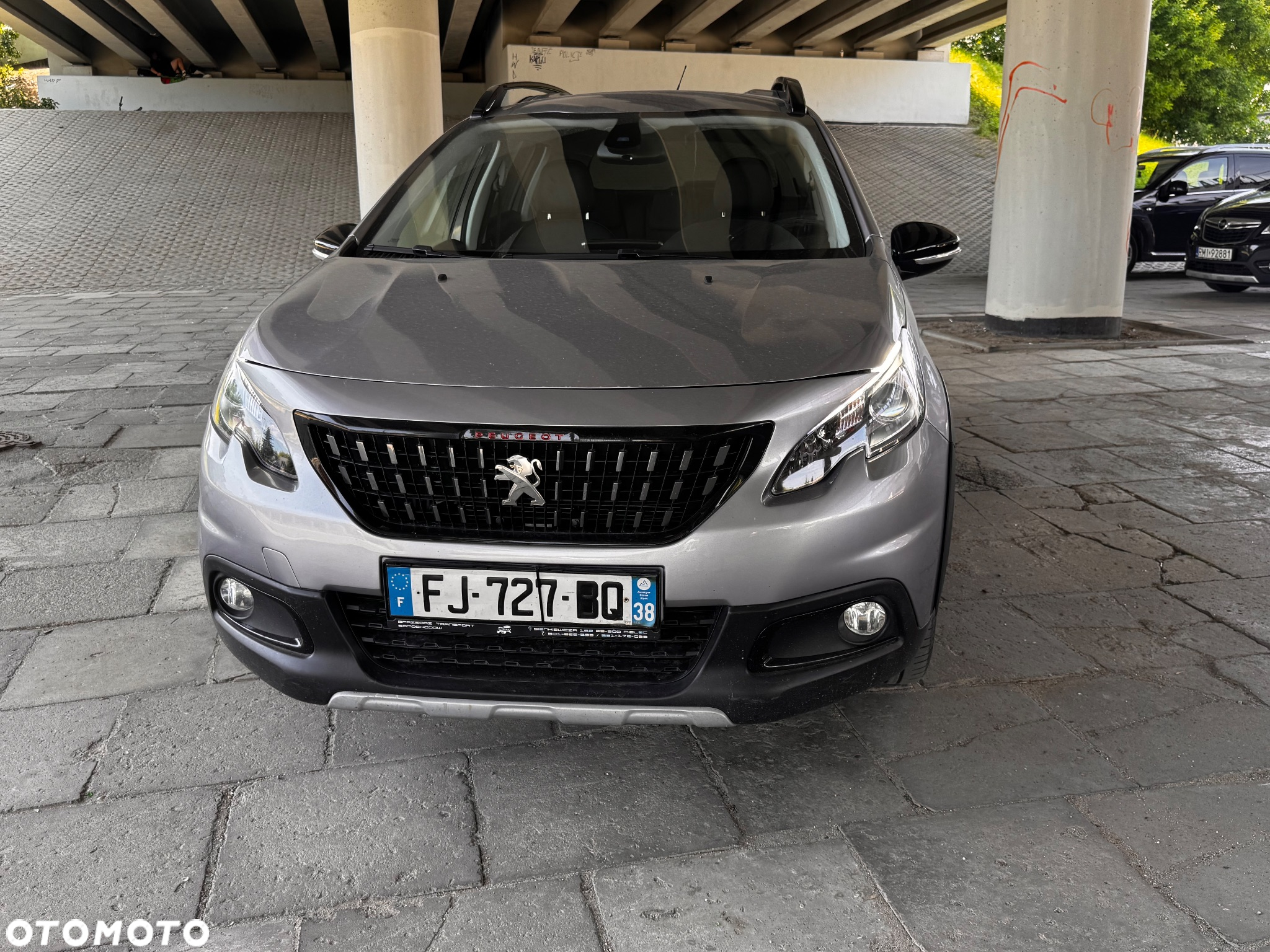 Peugeot 2008 1.2 PureTech GT S&S - 4