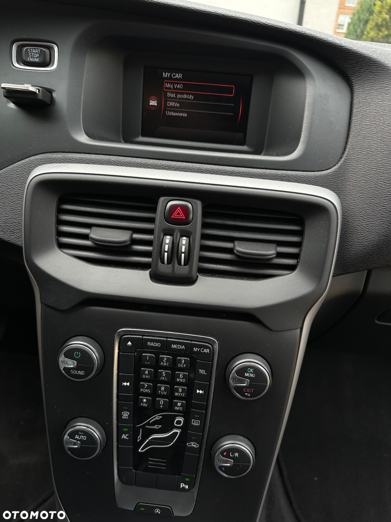 Volvo V40 D2 Momentum - 10