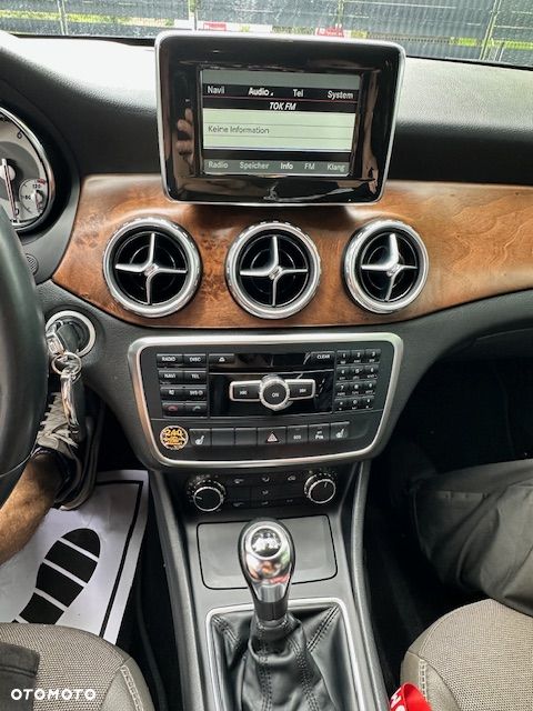 Mercedes-Benz GLA 200 - 19