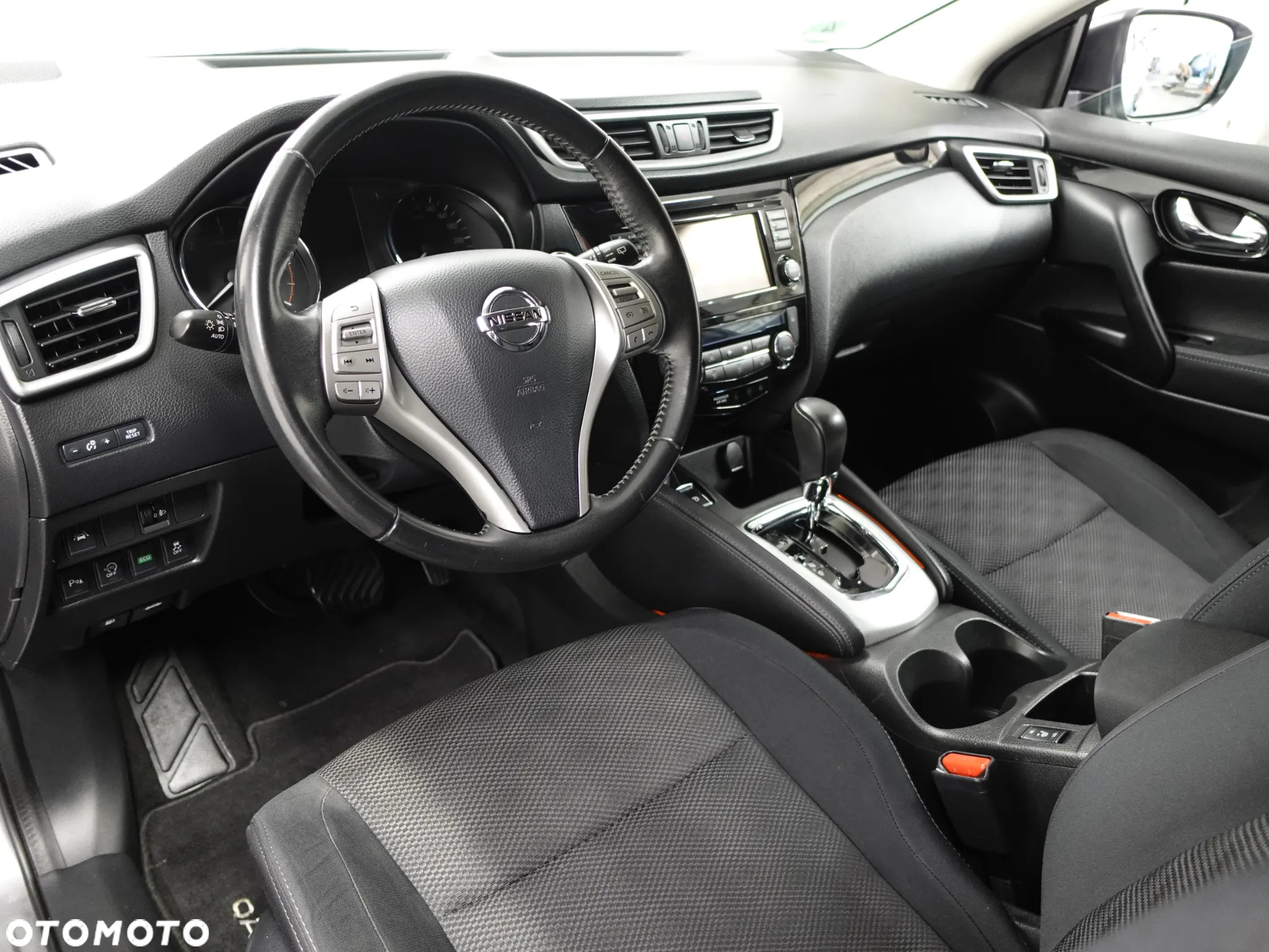 Nissan Qashqai 1.6 DCi N-Connecta Xtronic EU6 - 20