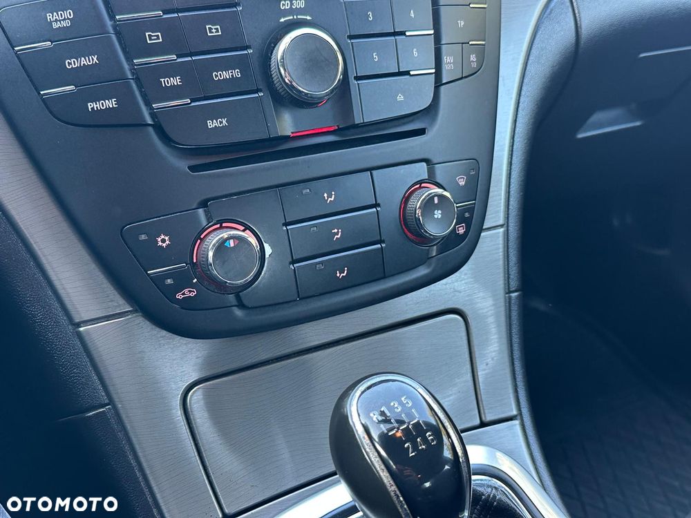 Opel Insignia 1.6 Design Edition - 9