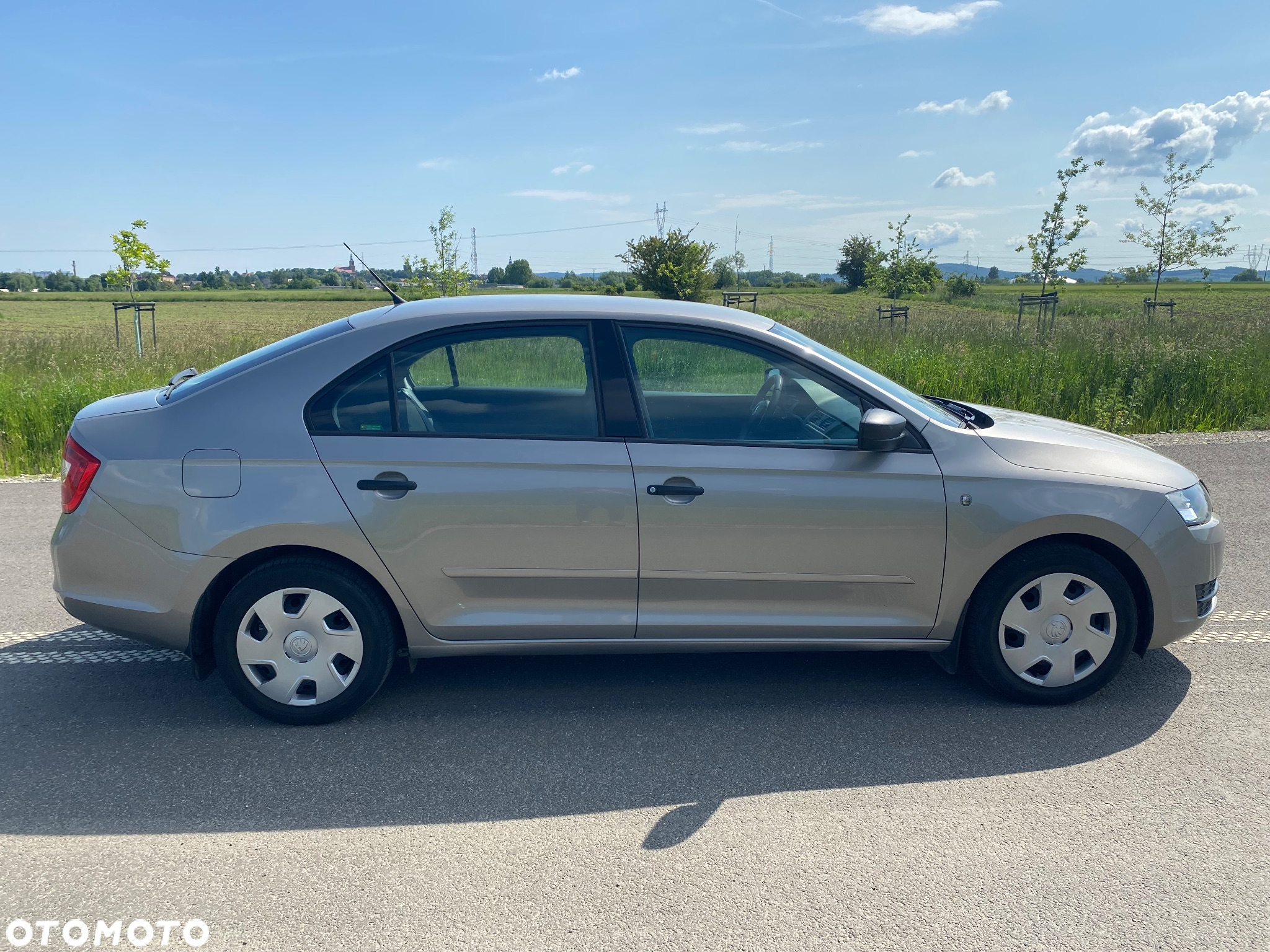 Skoda RAPID 1.2 TSI Active - 8