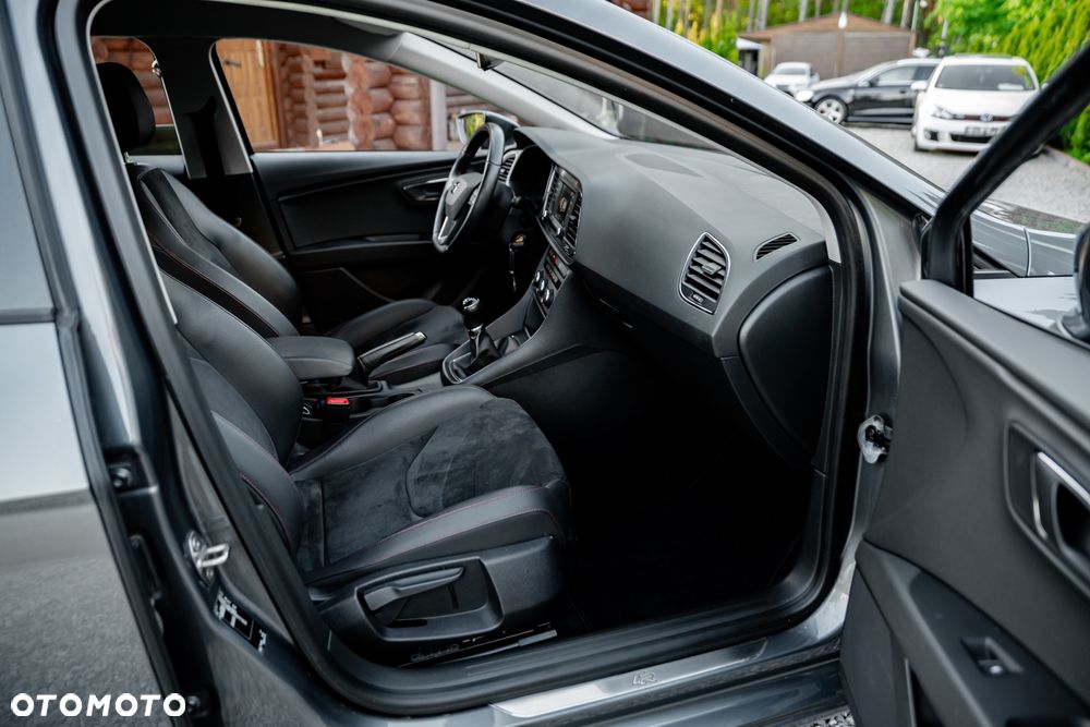 Seat Leon Sportstourer 2.0 TDI Start&Stop FR - 23