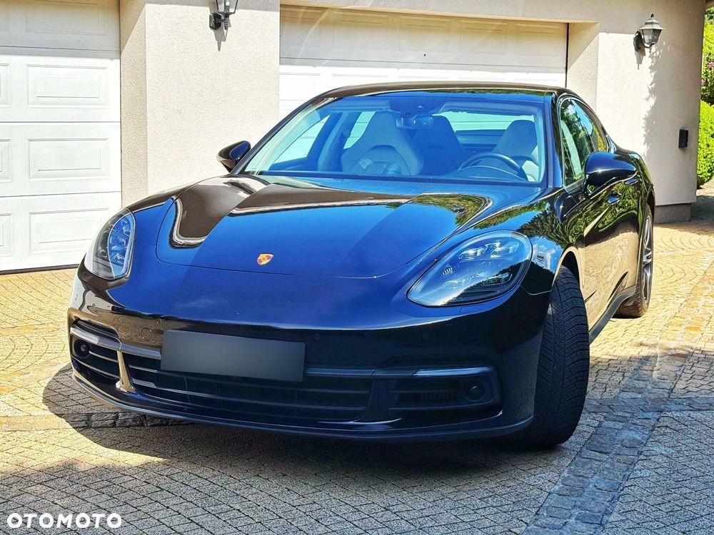 Porsche Panamera 4S - 6