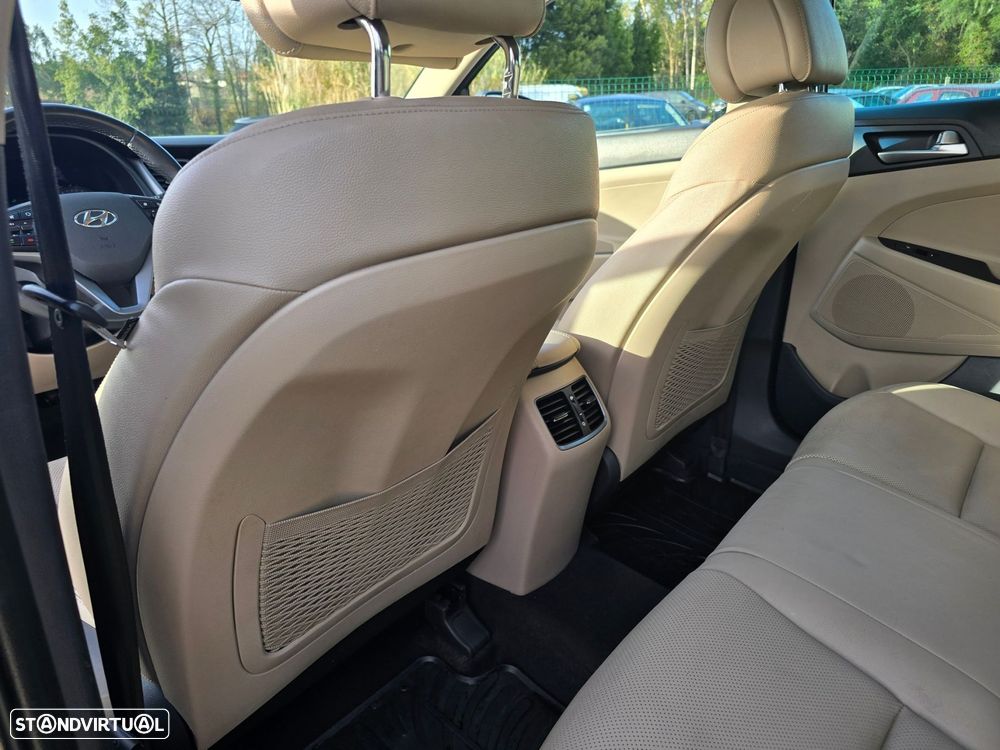 Hyundai Tucson 1.7 CRDi Executive - 39