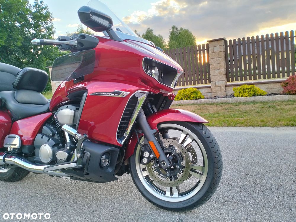 Yamaha Venture - 8