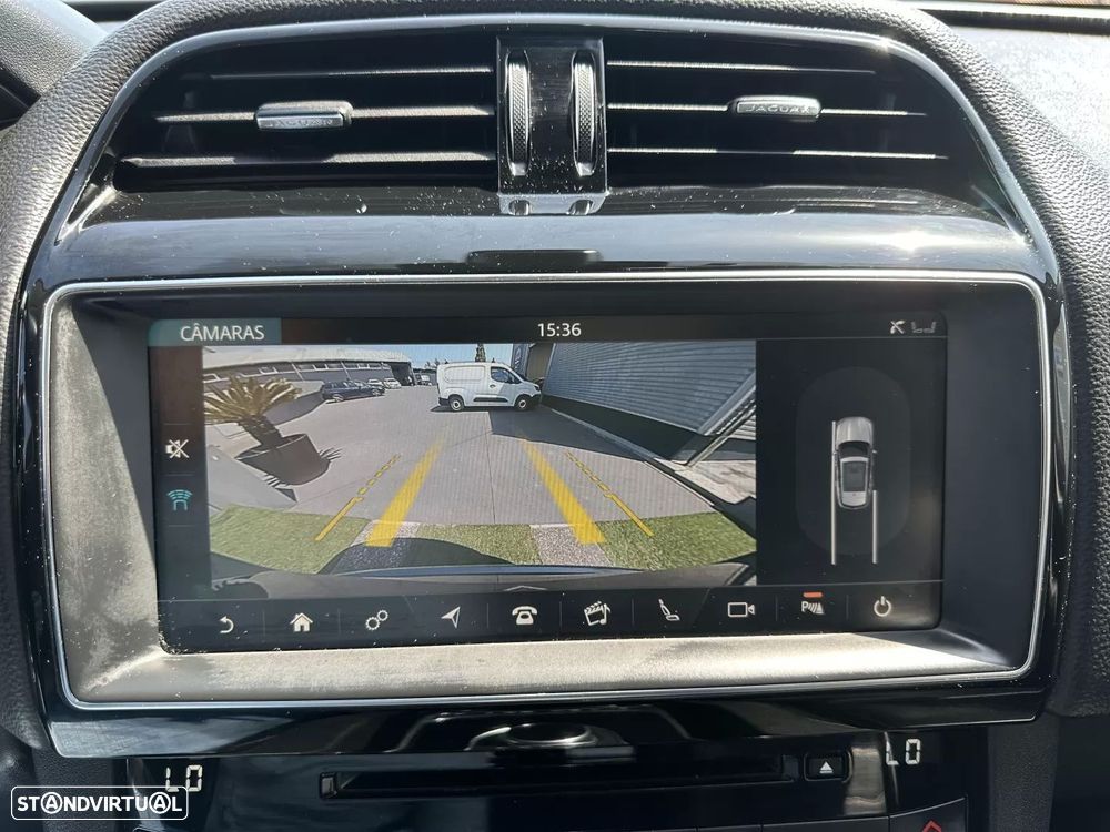 Jaguar F-Pace 20d AWD Aut. R-Sport - 46