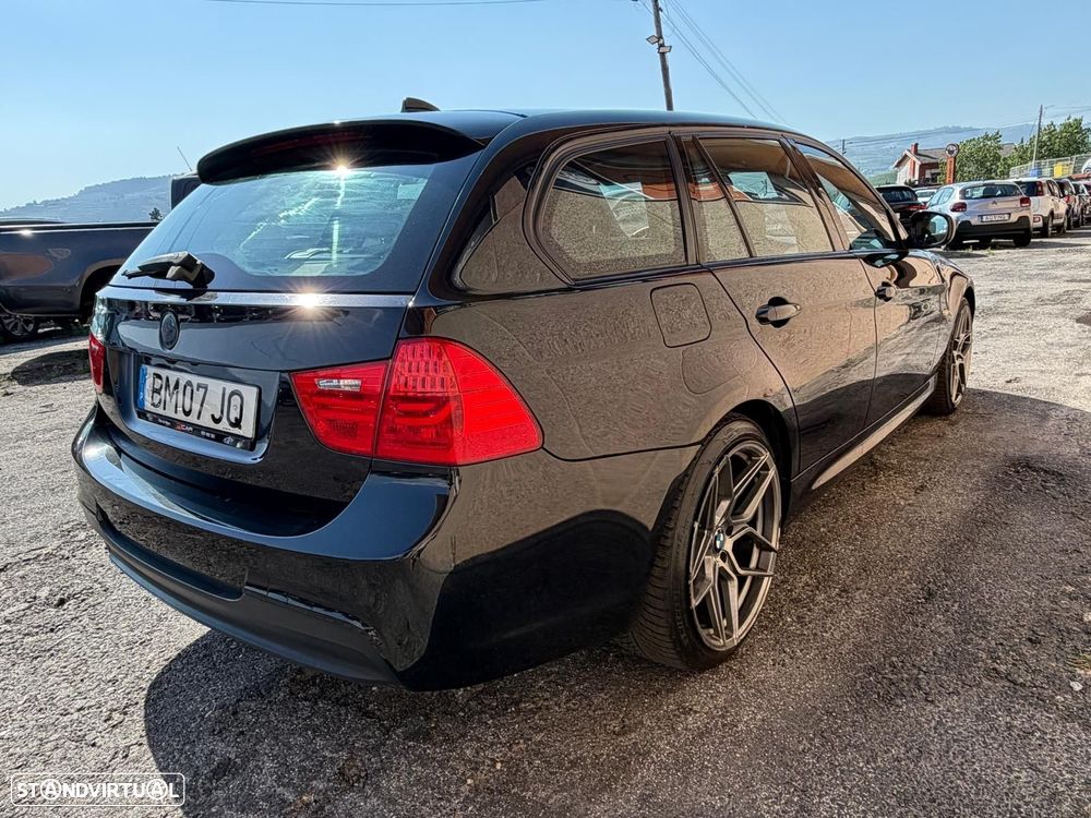 BMW 320 d xDrive Pack M - 12