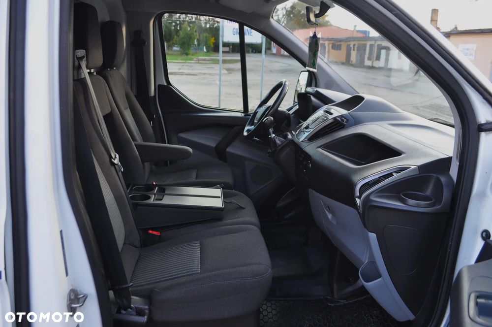 Ford TRANSIT CUSTOM - 27