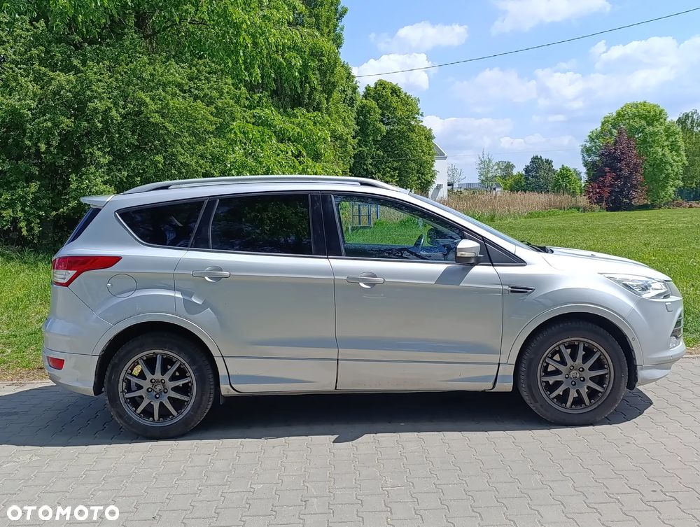 Ford Kuga 2.0 TDCi 4x4 Titanium - 2