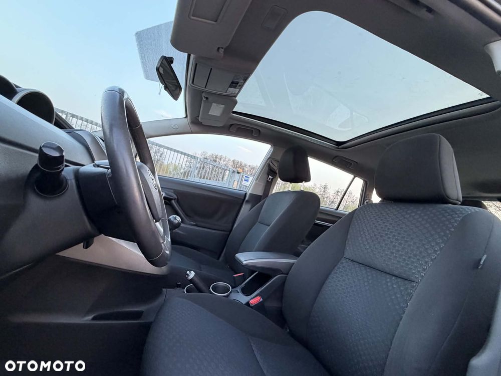 Toyota Verso 2.0 D-4D Sol SW 7os - 38