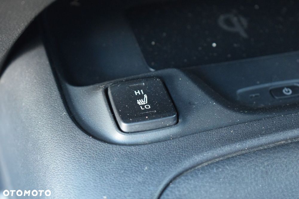 Toyota Corolla 1.8 Hybrid Comfort - 17