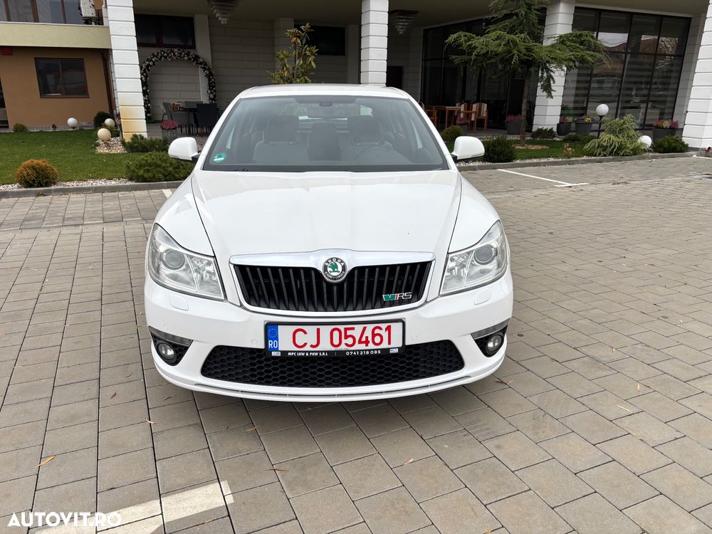 Skoda Octavia 2.0 TDI DPF DSG RS - 14