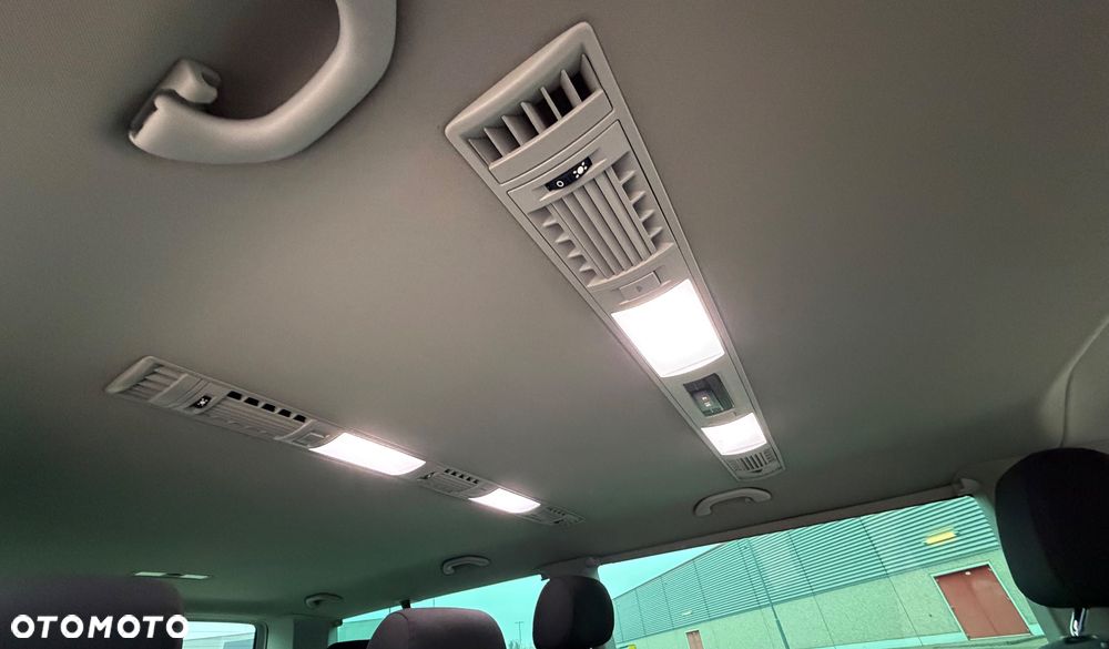 Volkswagen Caravelle 2.0 TDI L2 Highline DSG - 23