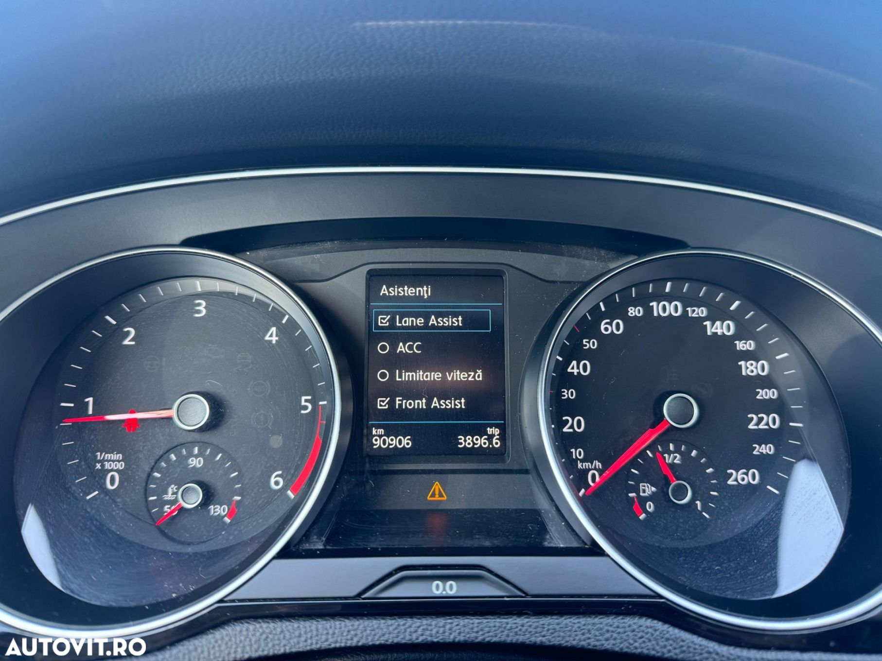 Volkswagen Passat 2.0 TDI DSG Highline - 11