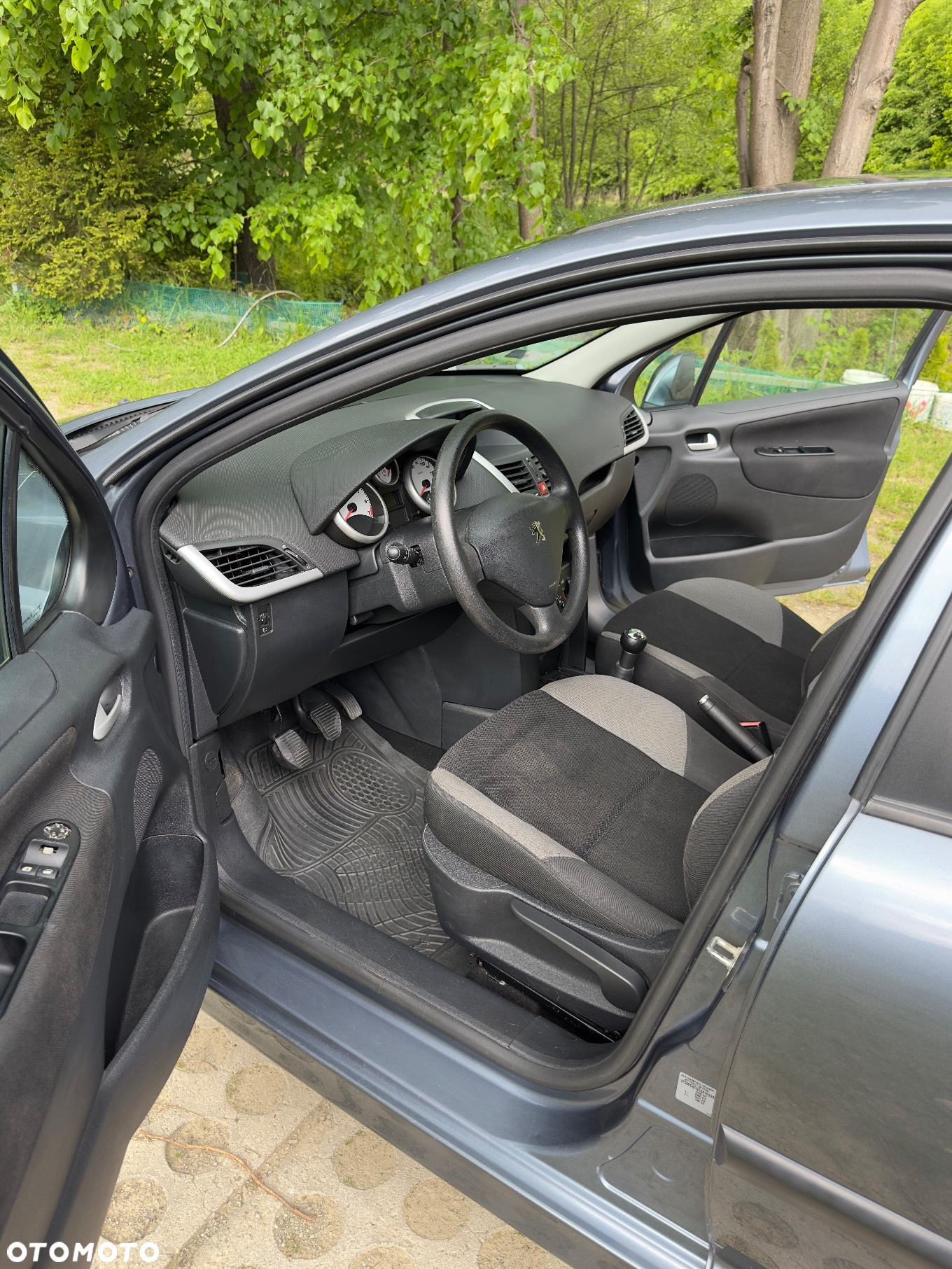 Peugeot 207 1.4 16V Presence - 8
