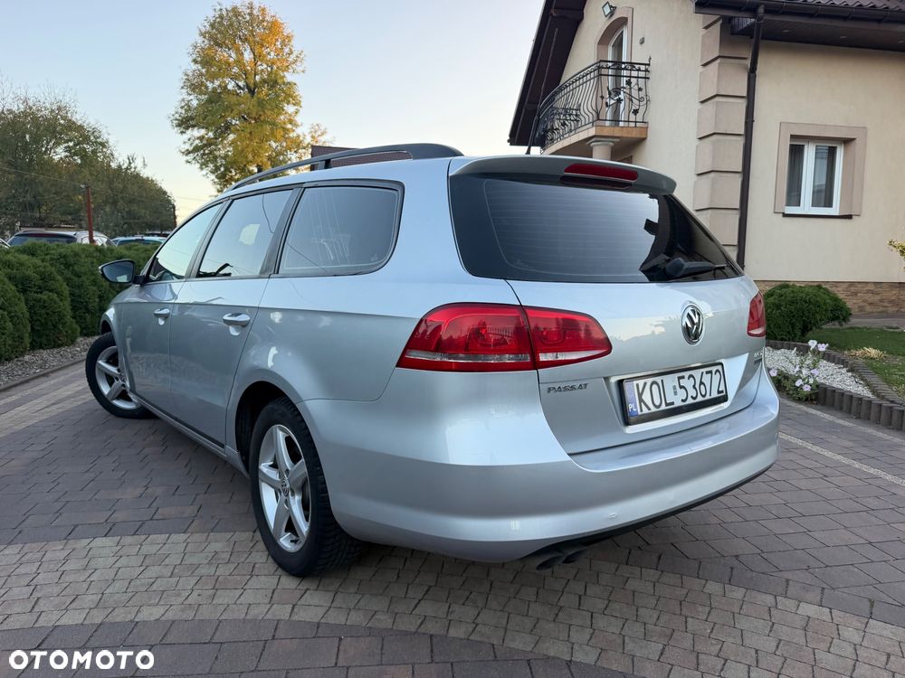 Volkswagen Passat 2.0 Blue TDI SCR Comfortline - 3