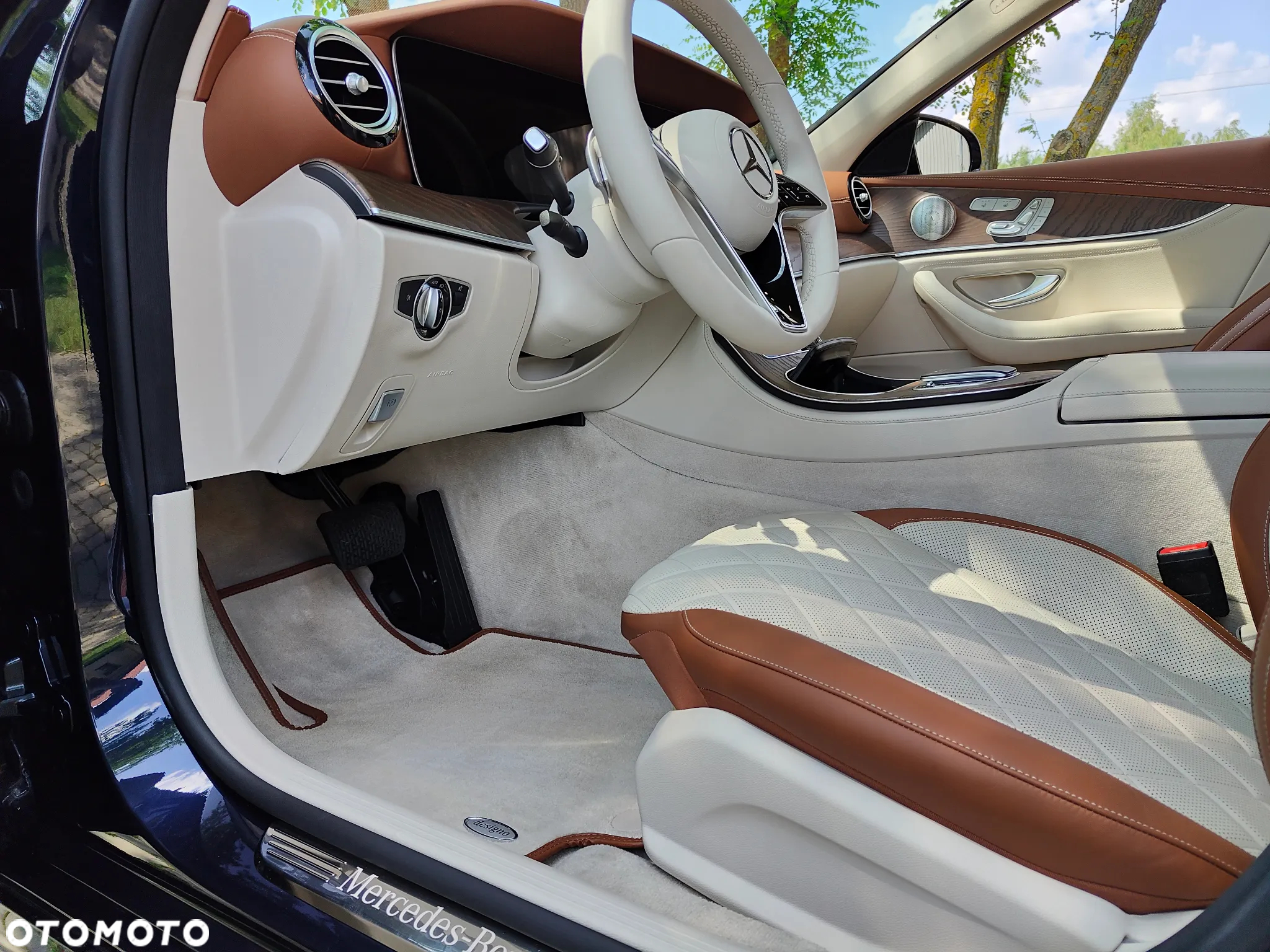 Mercedes-Benz Klasa E 300 d 9G-TRONIC - 9