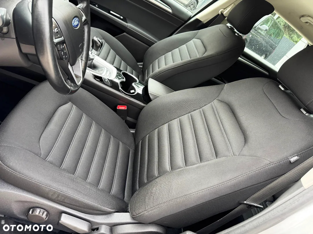Ford Mondeo Turnier 2.0 TDCi Start-Stopp Business Edition - 19