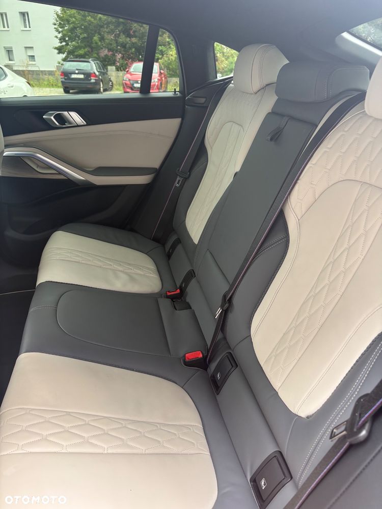 BMW X6 xDrive30d mHEV sport - 8