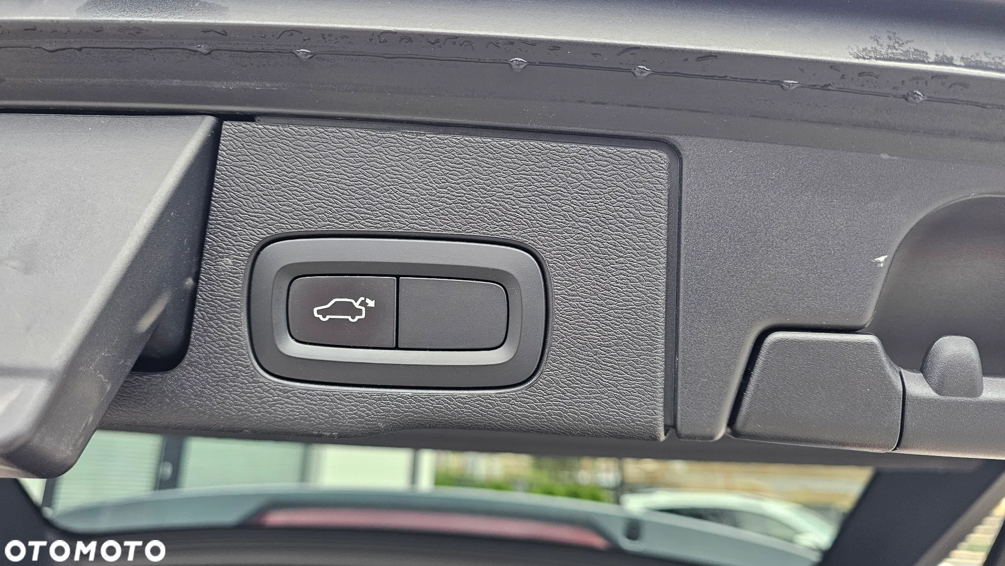 Volvo XC 60 D4 R-Design - 18