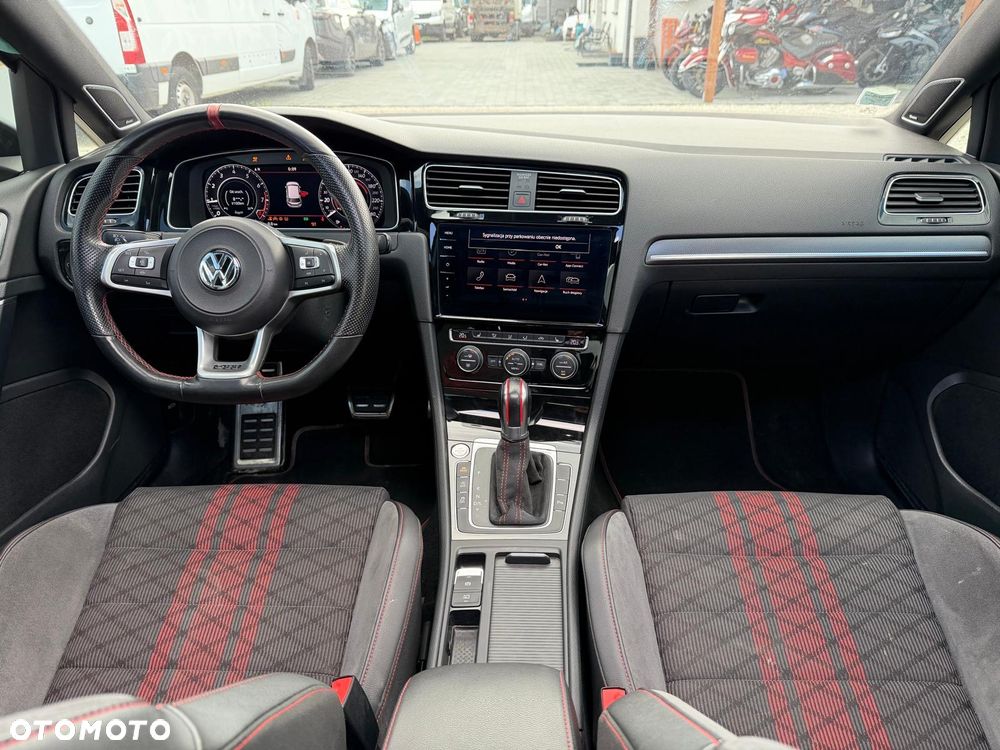 Volkswagen Golf GTI TCR 2.0 TSI OPF DSG - 9