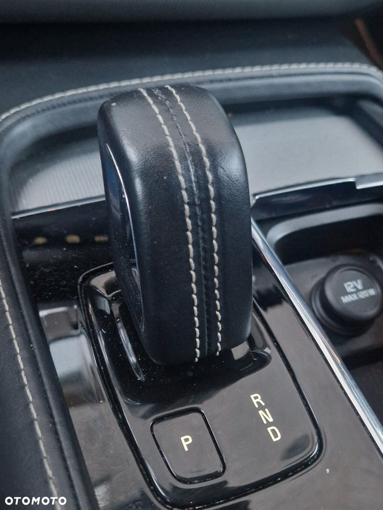 Volvo XC 90 D5 AWD R-Design 7os - 30