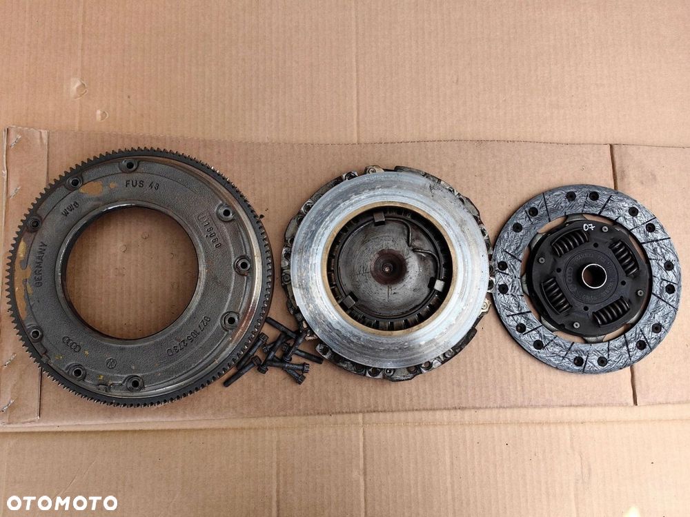 Sprzęgło AUDI VW SKODA SEAT 1.6 8v 027105273D kompletne oryginał BENZYNA 1 - 1