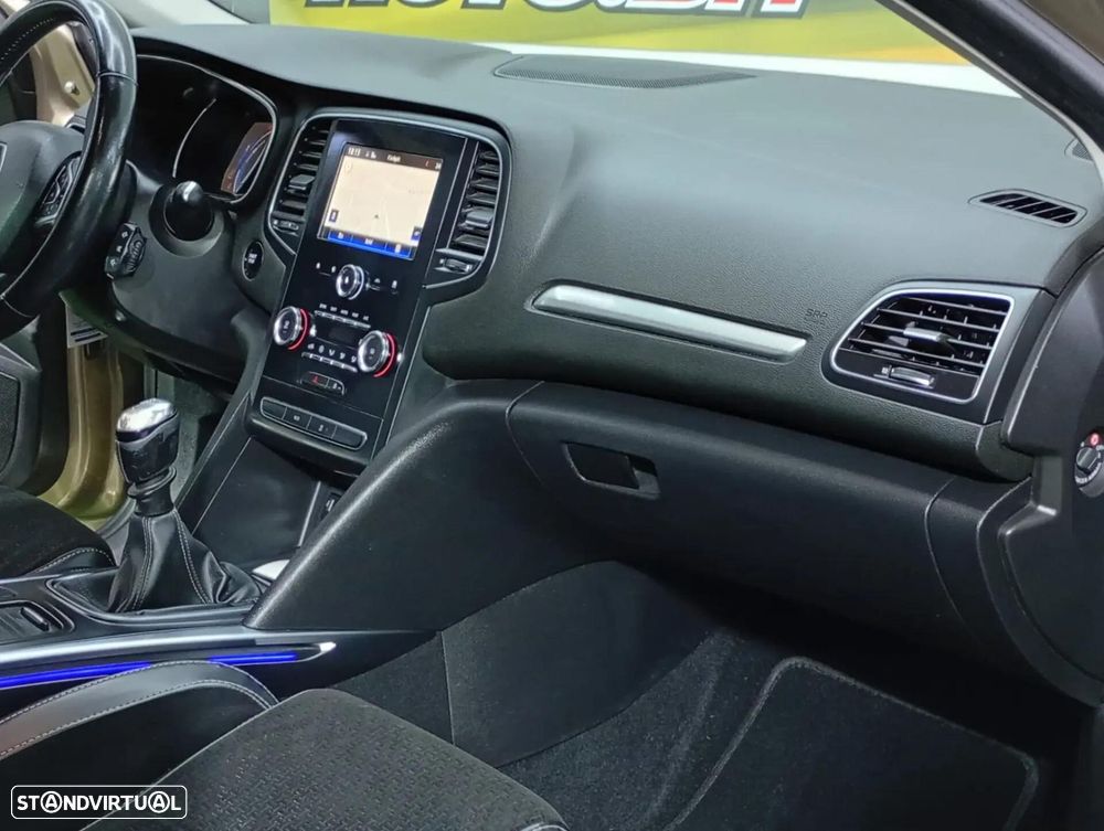 Renault Mégane - 25