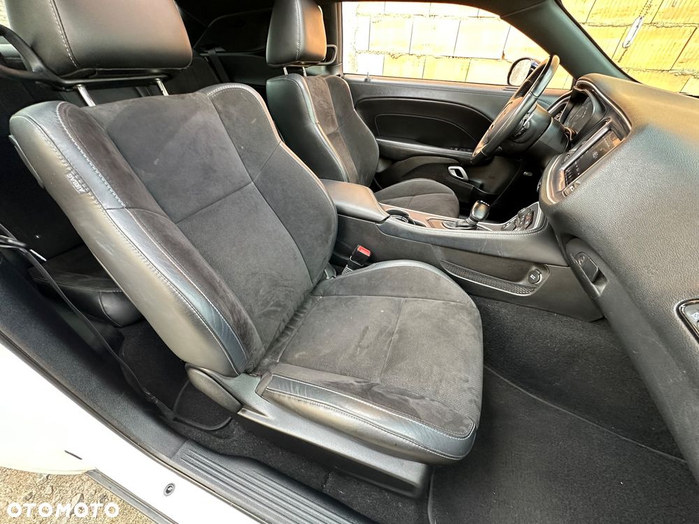 Dodge Challenger 5.7 R/T Shaker - 13