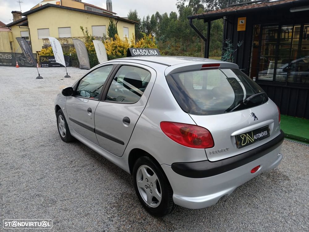 Peugeot 206 1.1 Look II - 10