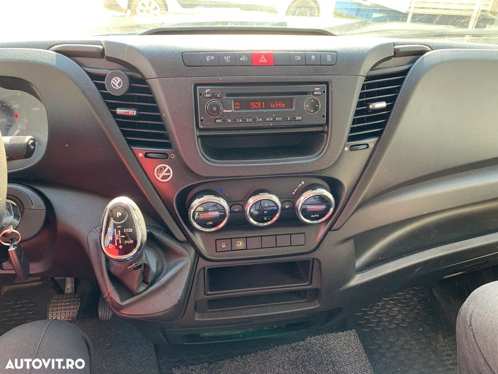 Iveco Daily, 113.000 km, lift, cutie automata, TVA deductibil - 17