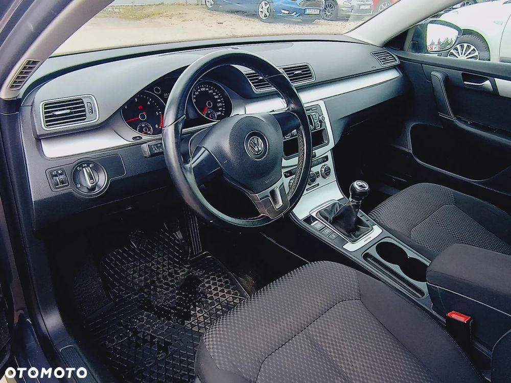 Volkswagen Passat 2.0 TDI 4Motion BlueMotion Technol Trendline - 7