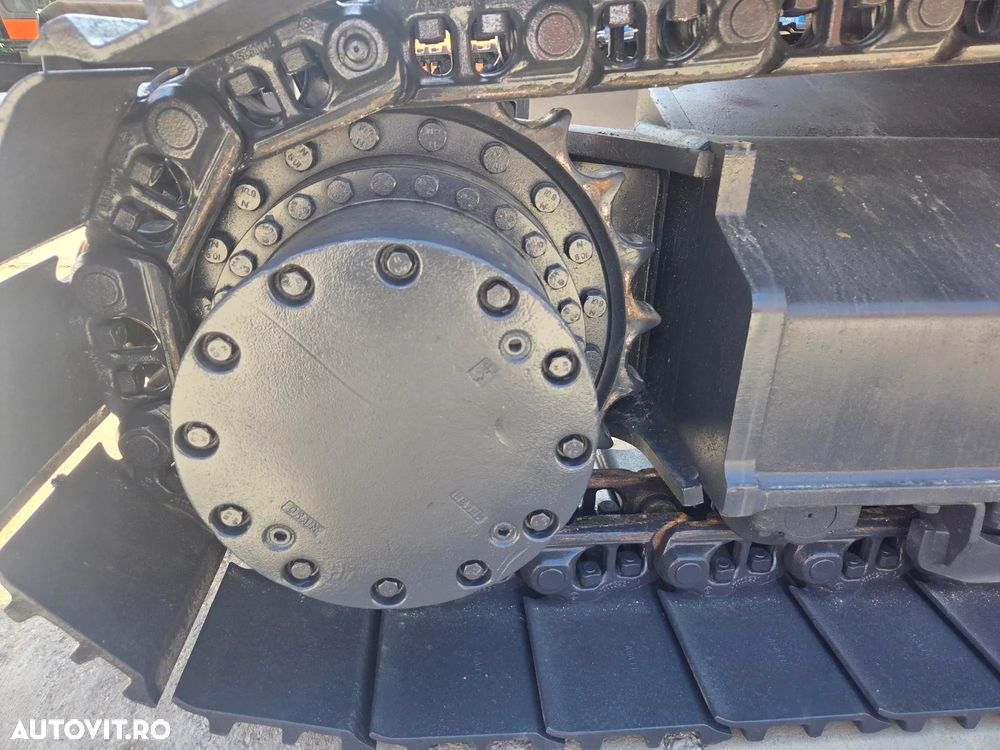 Hitachi ZX250LCN-6, 2019, 5.737h, CUPLA RAPIDA, cupa 1,55mc, inst picon, inst rotire, camera spate si laterale, latime 2,99m, ad sapare 7m, 3 pompe hidr HITACHI, consum 11,8l/h, lant 80% ok, ridica 16t, posibil leasing 3 ani-PROMOTIE 89.900 EUR+Tva - 14