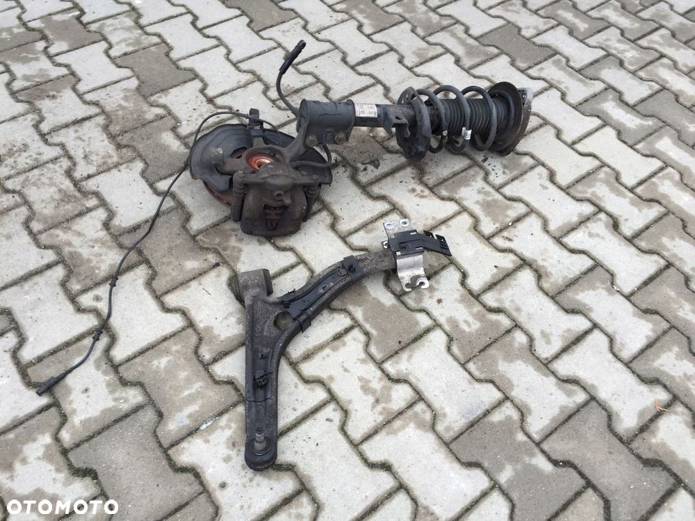 MERCEDES w 246 a 176 cla 117 zawieszenie prawe lewe kompletne - 2