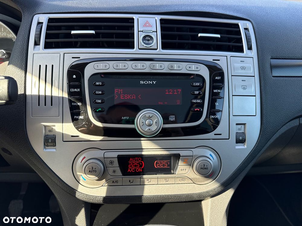 Ford Kuga 2.0 TDCi 4x4 Titanium - 17