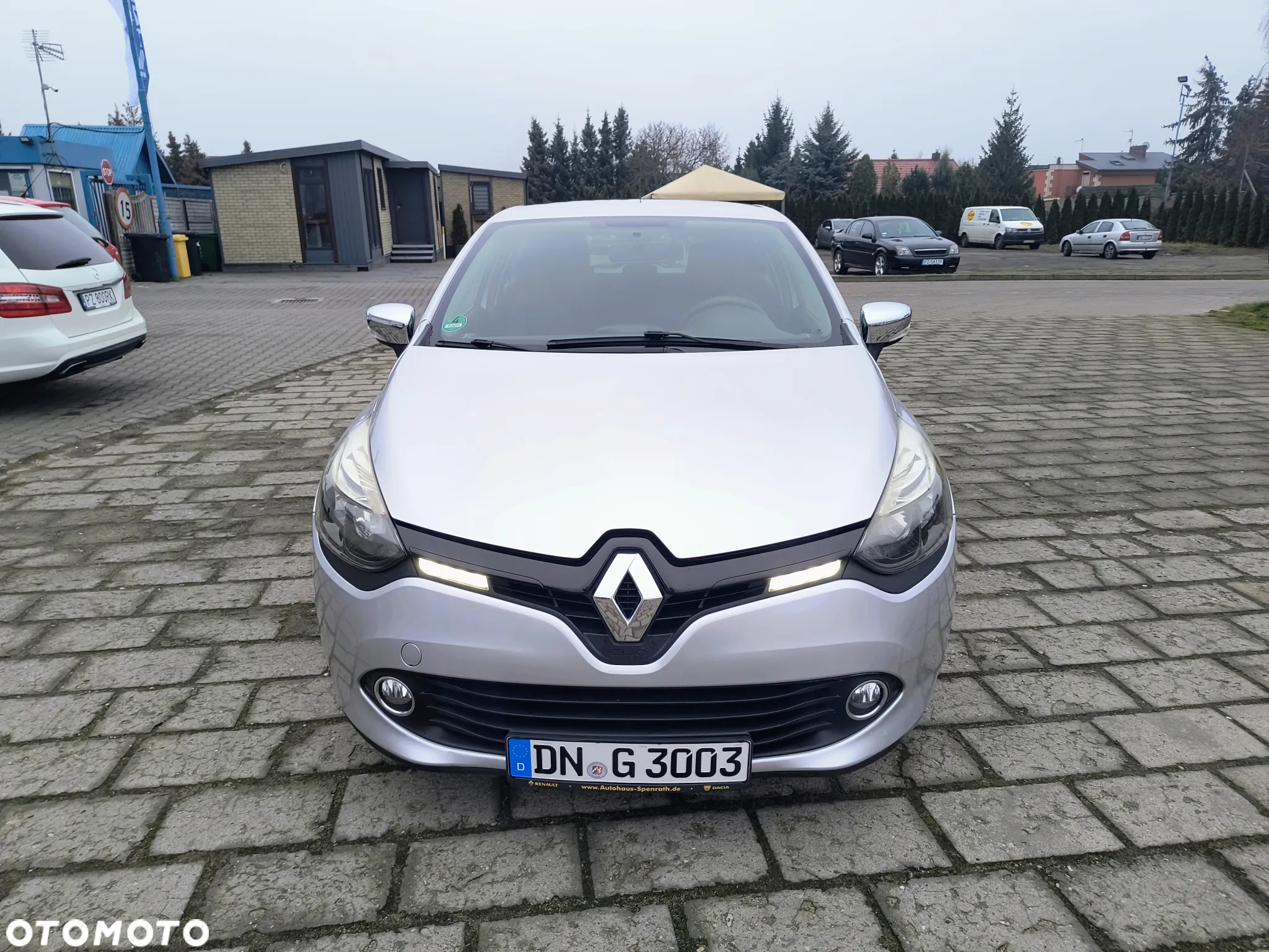 Renault Clio - 8
