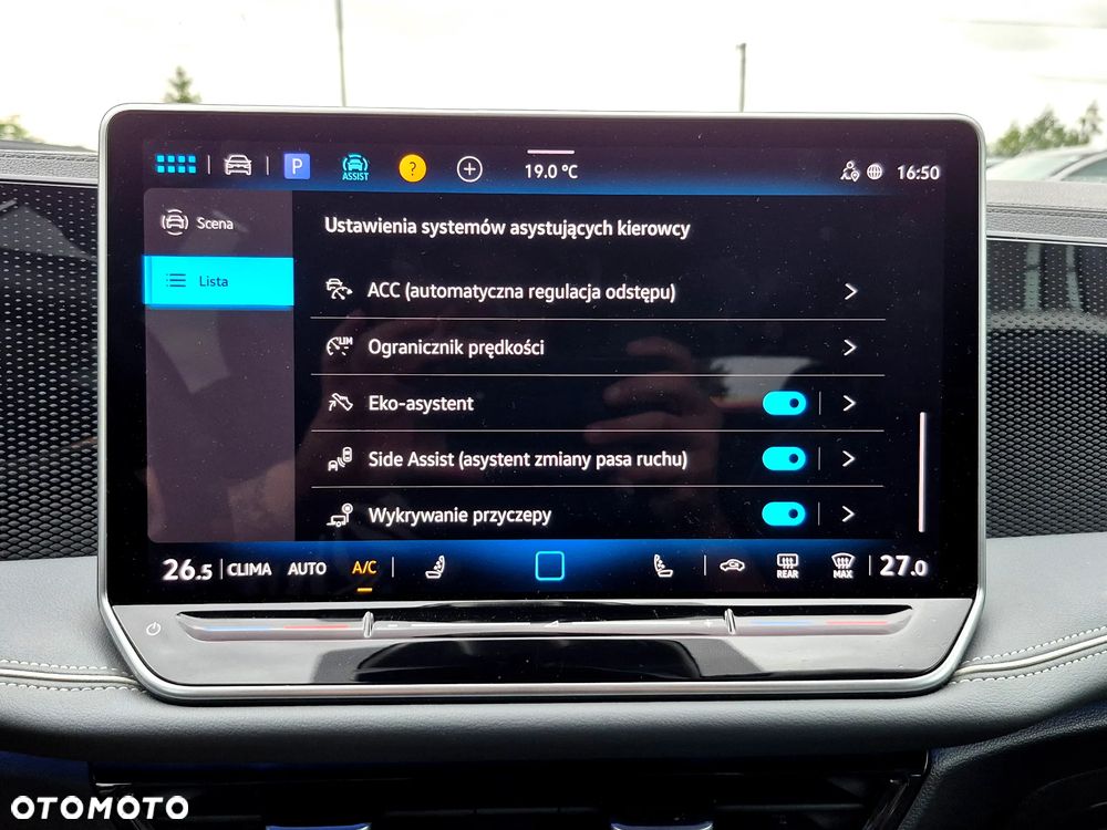 Volkswagen Passat 2.0 TDI SCR DSG Business - 24