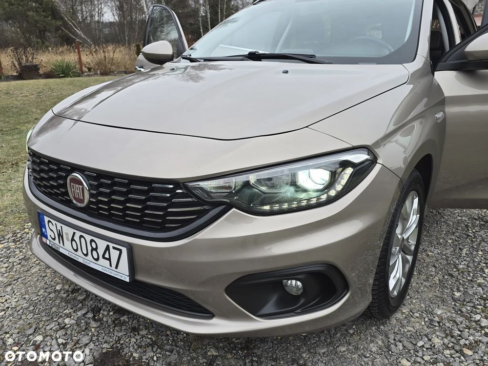 Fiat Tipo 1.4 16v Lounge EU6d - 34