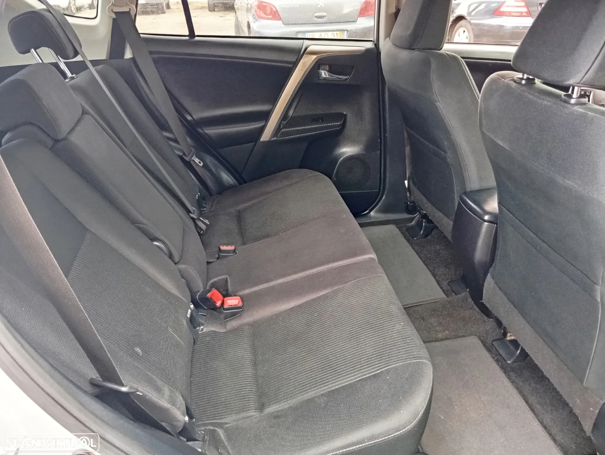 Toyota RAV4 2.0 D-4D Comfort - 10