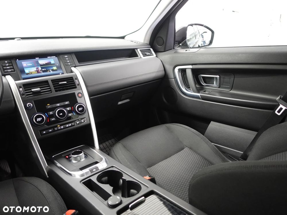 Land Rover Discovery Sport - 37