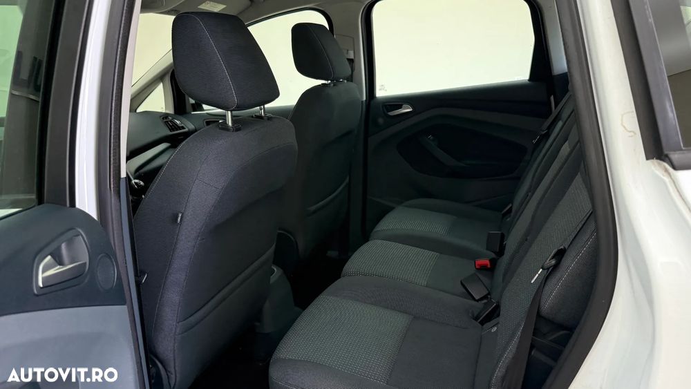 Ford C-Max - 9